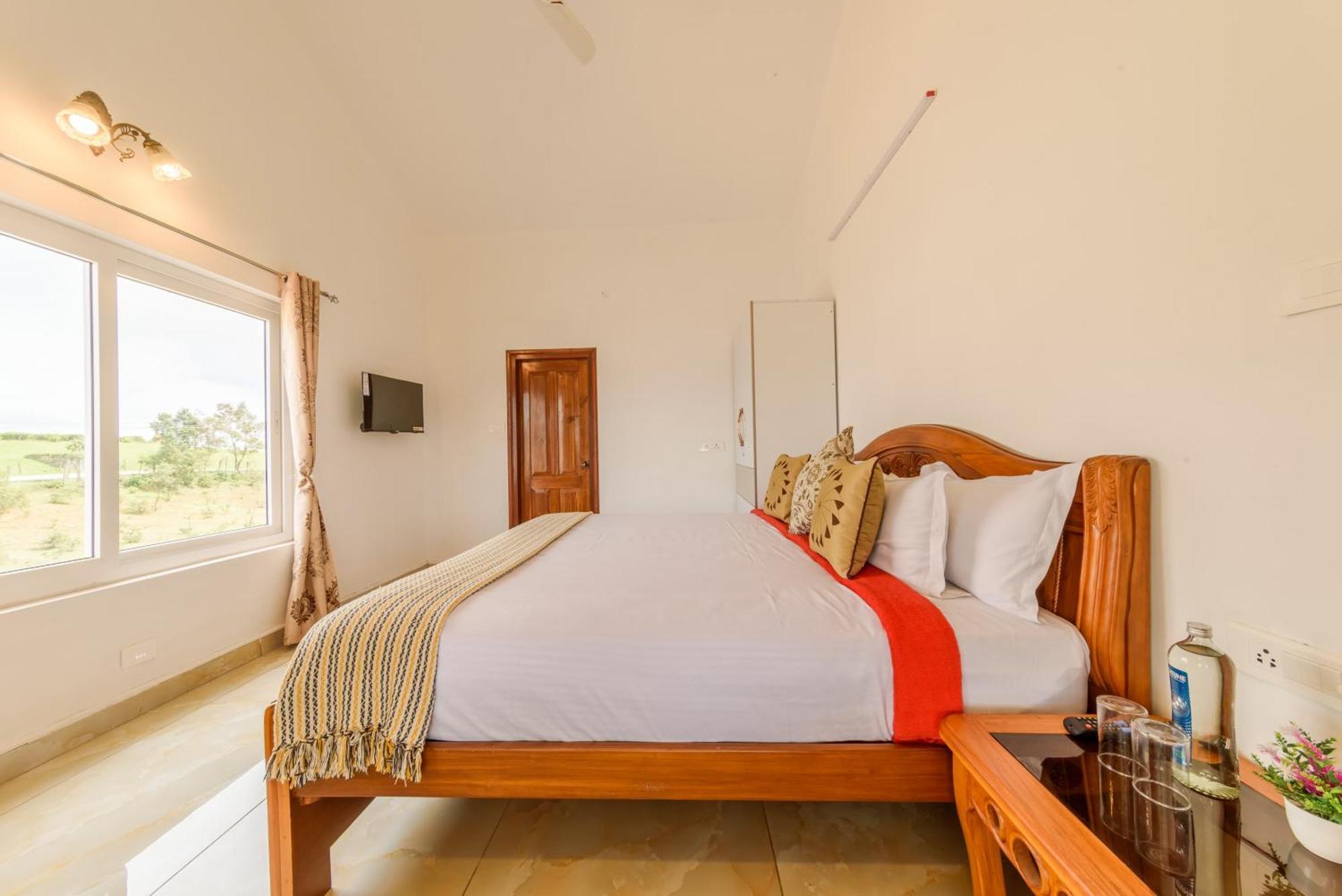 Emerald By Voye Homes , Italian Luxury Near Emerald Homestay *