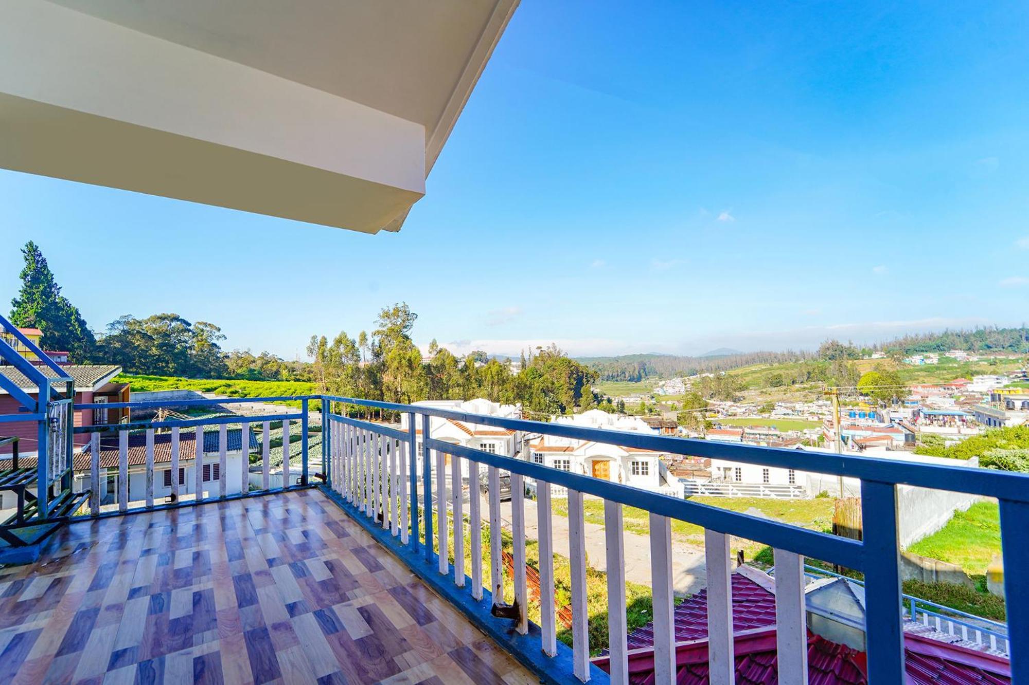 Hotel Fabhotel Bala Garden Ooty