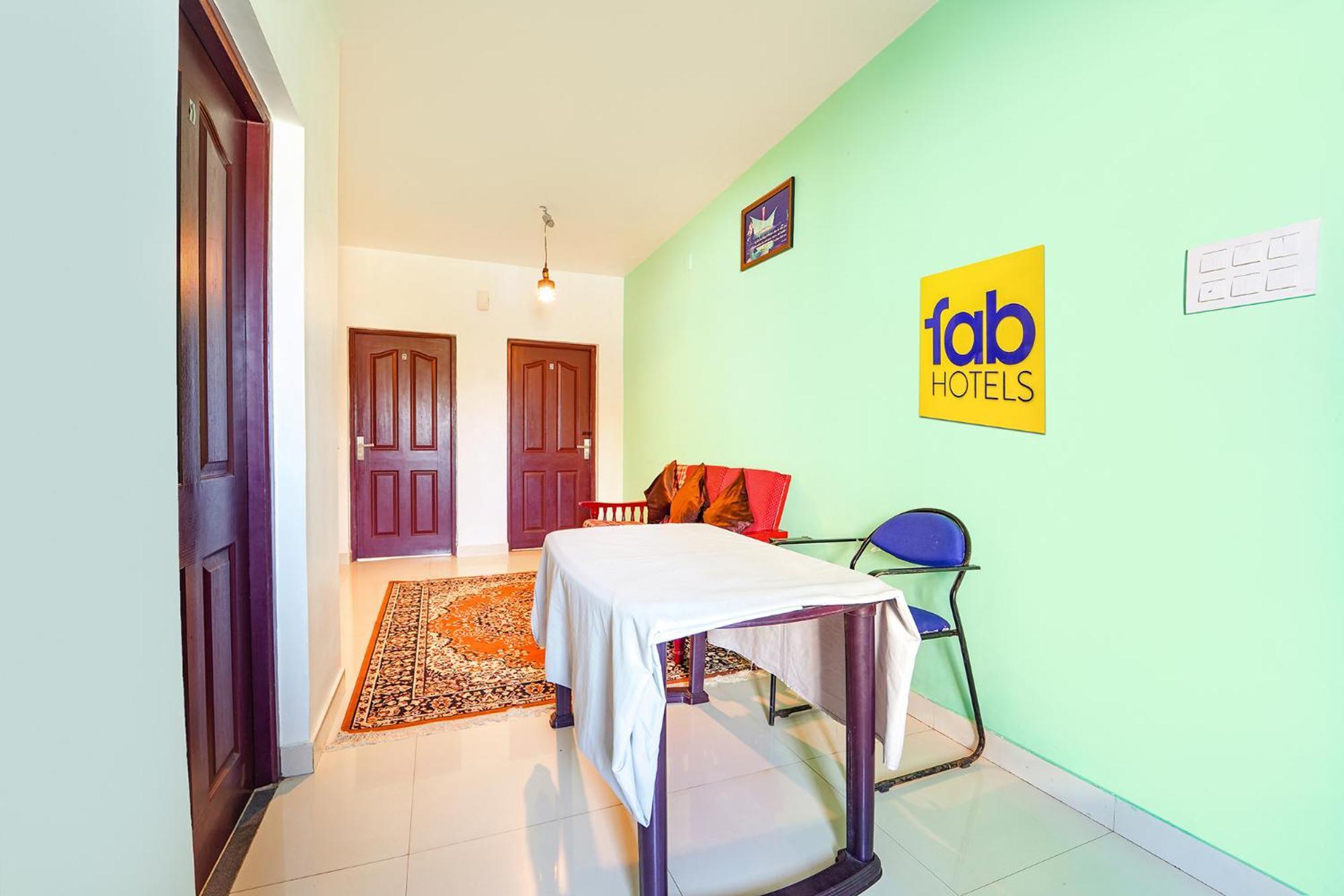 Hotel Fabhotel Bala Garden