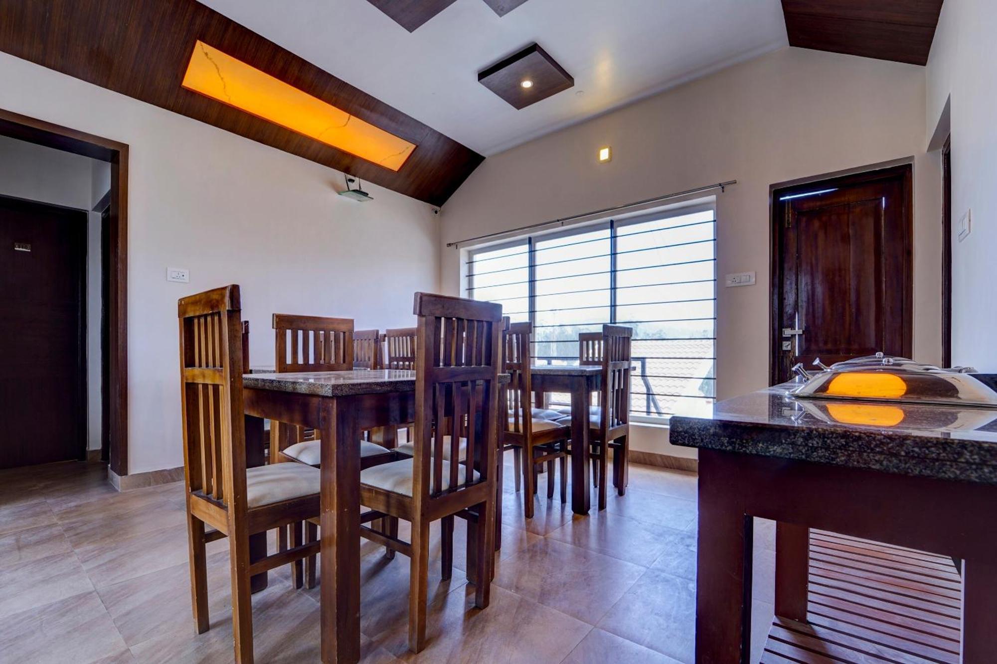 Super Collection O G Silver Srj Thaneesh Residency Hotel