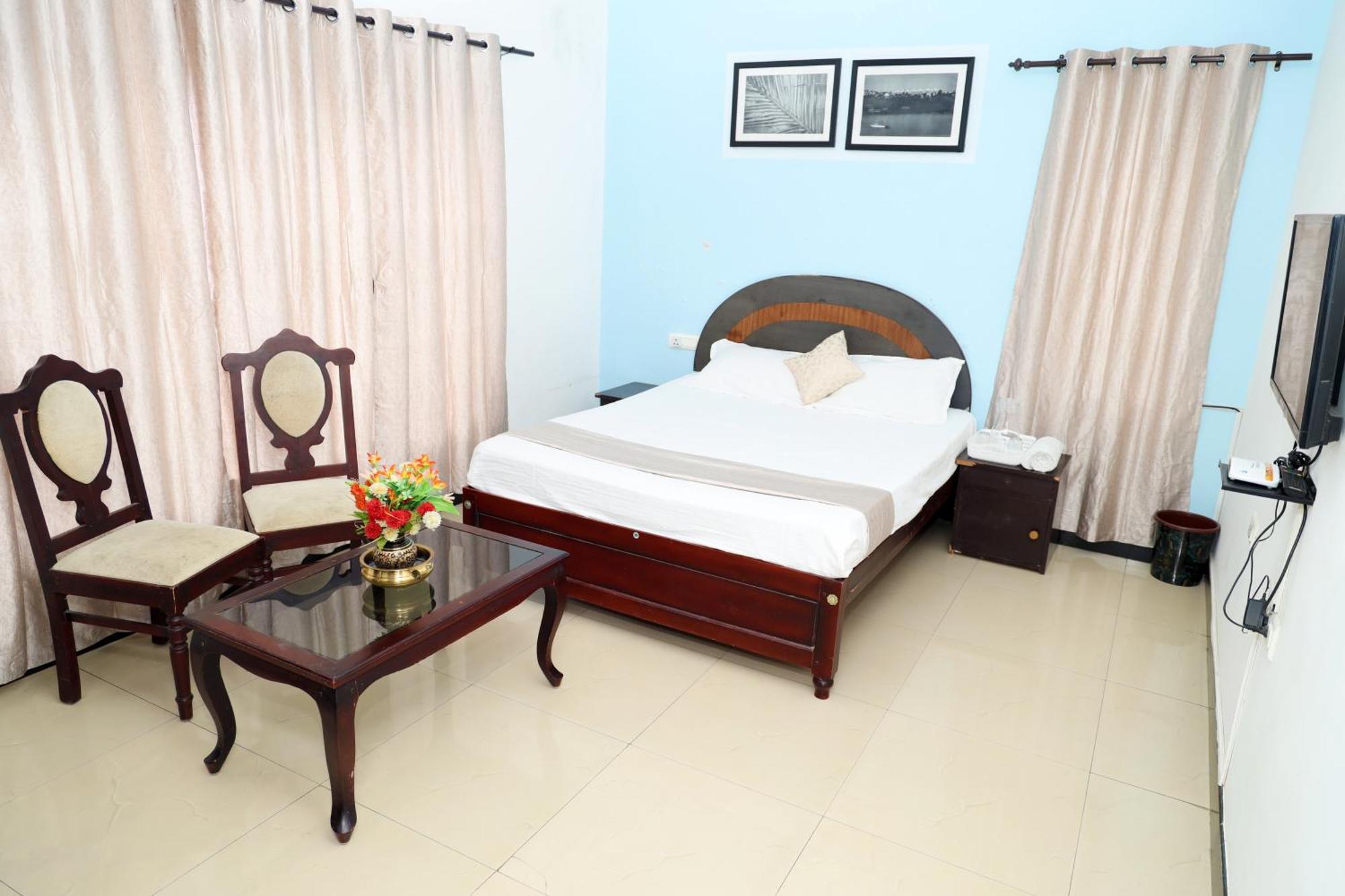 Villa Elk Hill Palace *