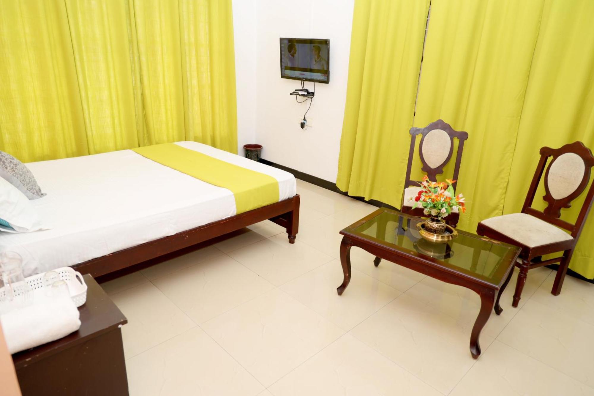 Villa Elk Hill Palace