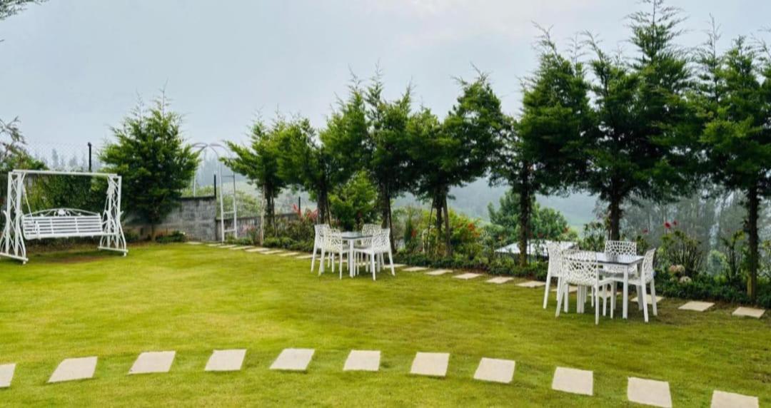 Homestay Orchard Valley View *