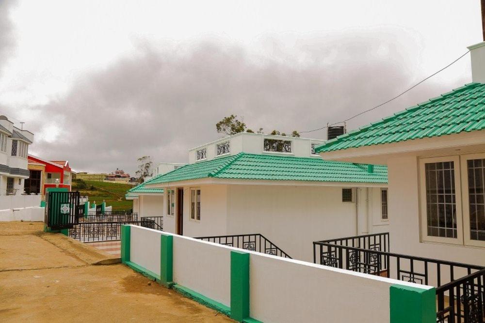 Memmsta - * Ooty