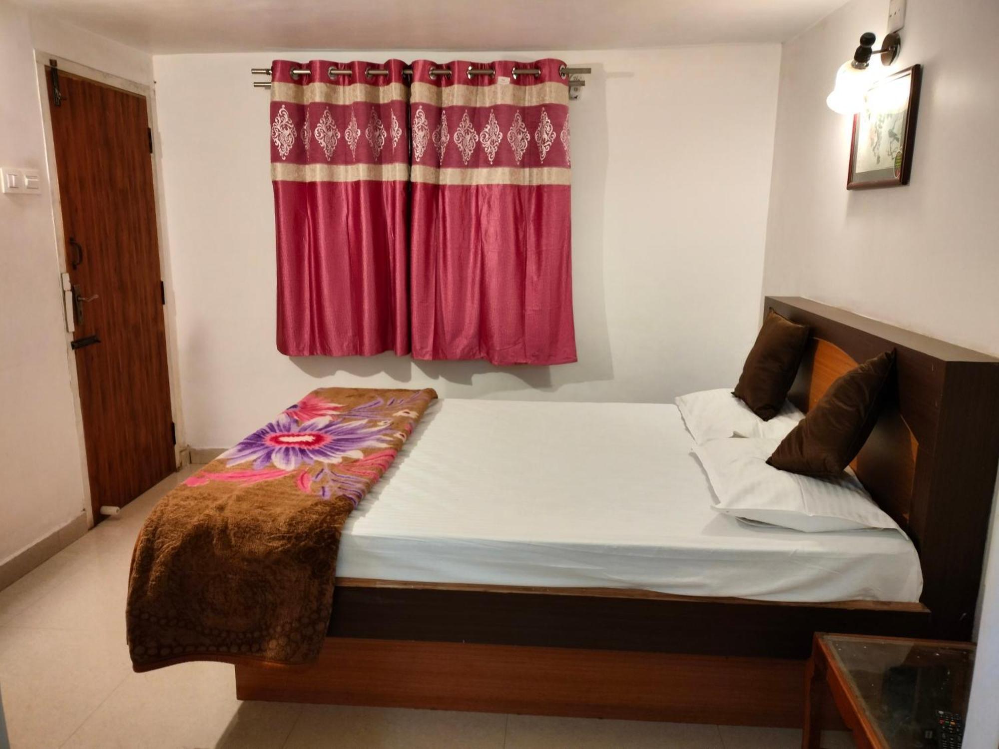 Hotel Meridien Residency