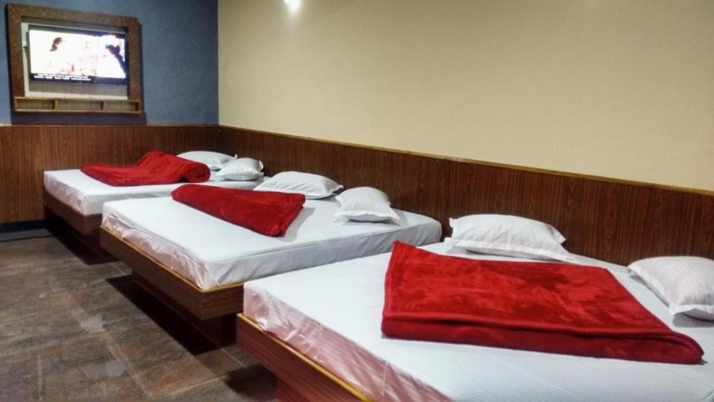 Sk Roomscottage Hostel *