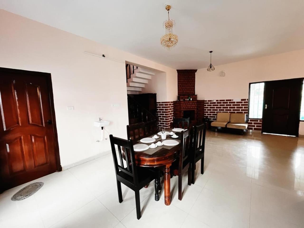 Hilltown Holiday's Holiday home Ooty