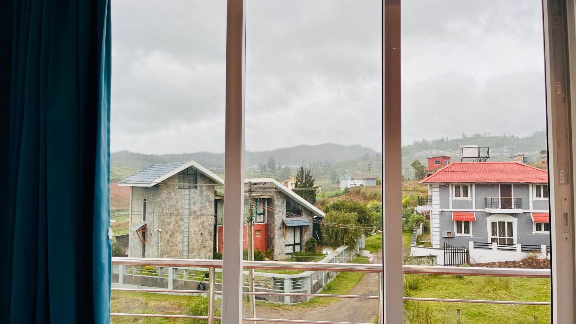 Homestay Away From - 6 - In Ooty,