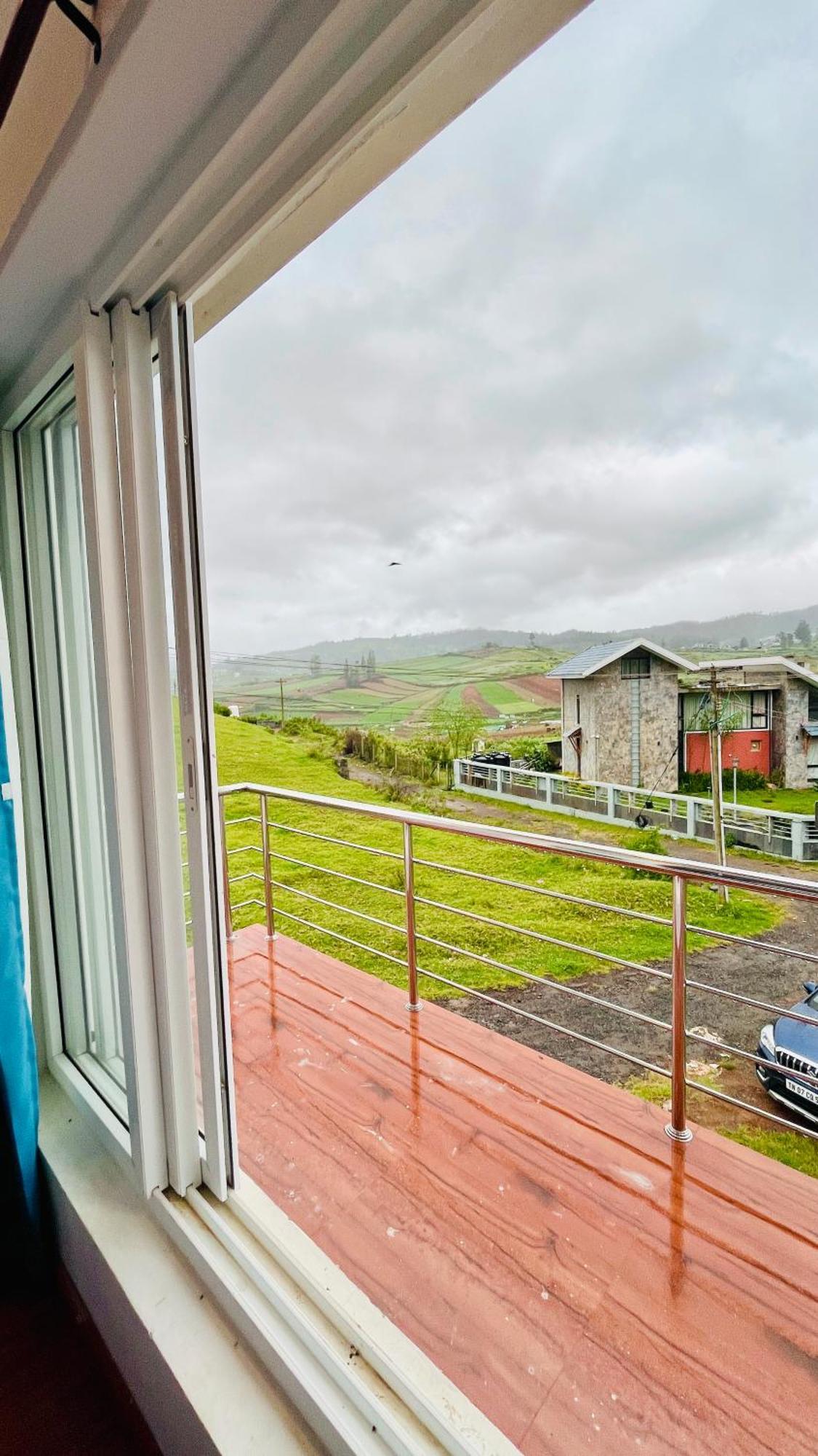 Away From - 6 - In Ooty, Homestay *