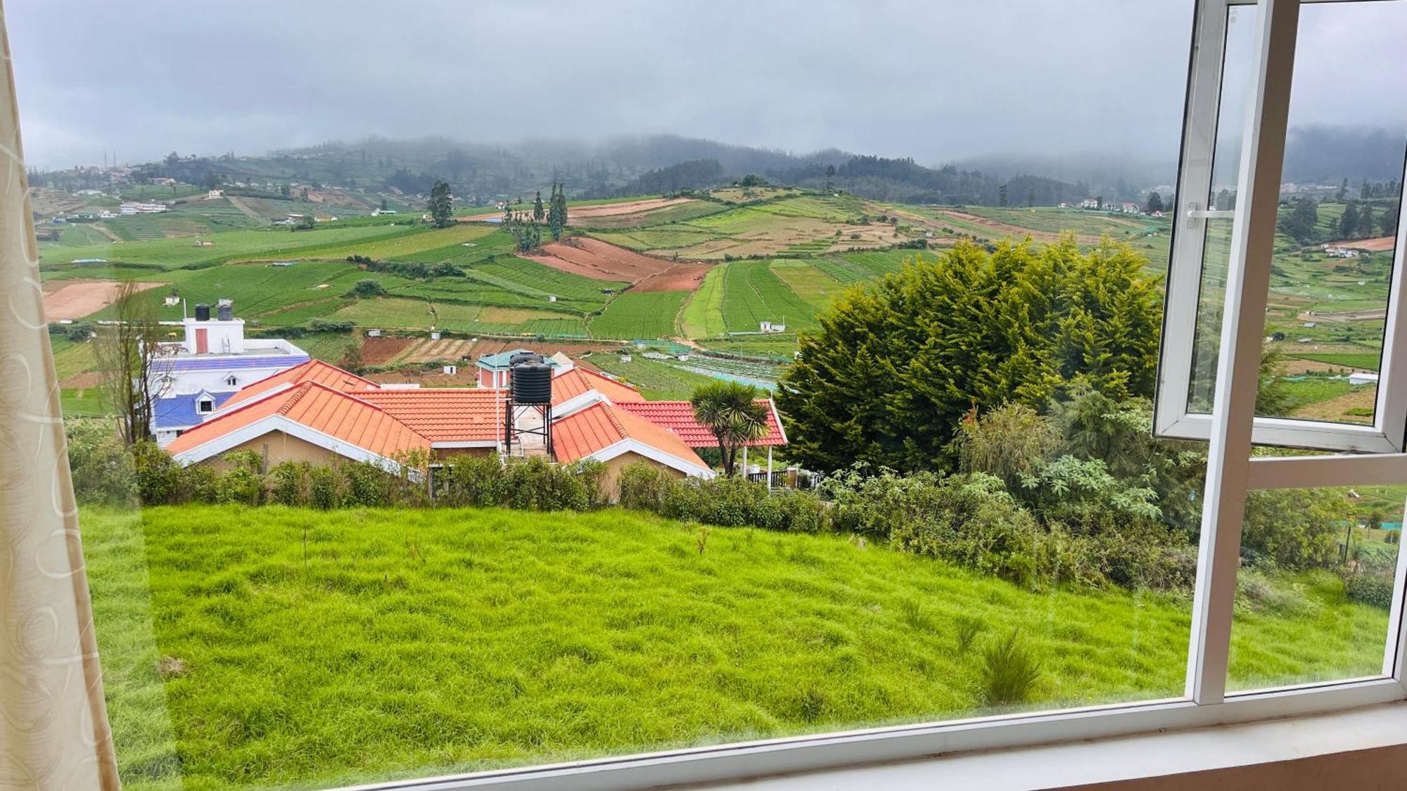 Away From - 3 - In Ooty, * Ooty
