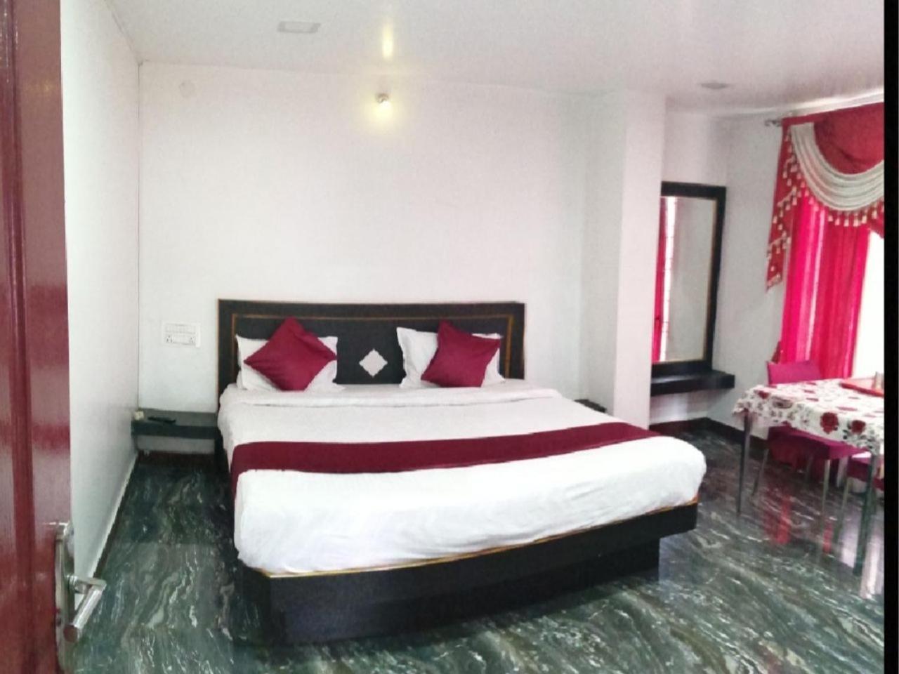 The Travellers Nest Hotel 3*