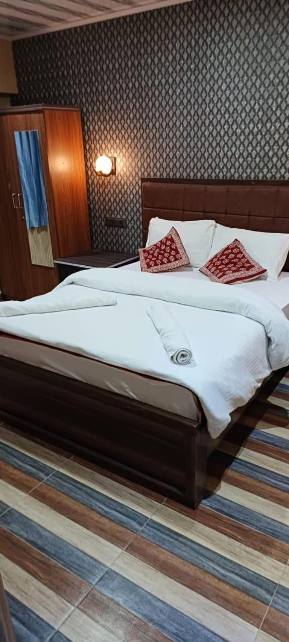 Blossom Spring Hotel 5*