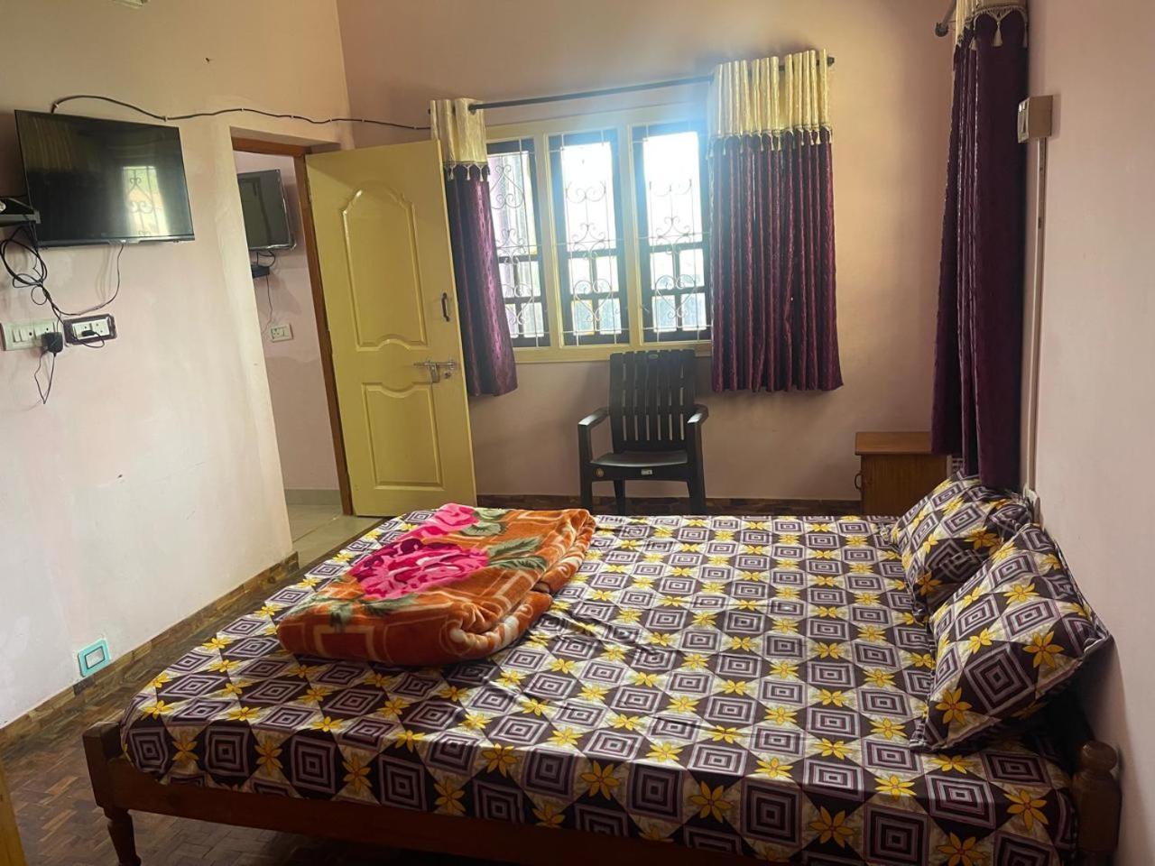 Pnr's Paradise Hotel Ooty
