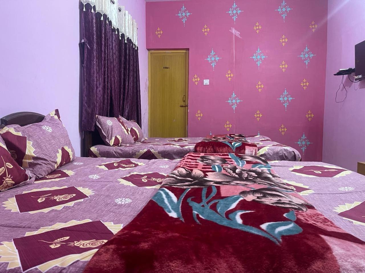 Hotel Pnr's Paradise *
