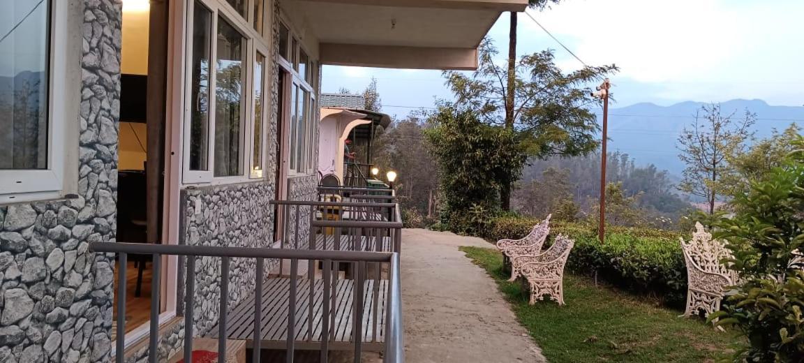 Dreamz Avalanche View Lodge *