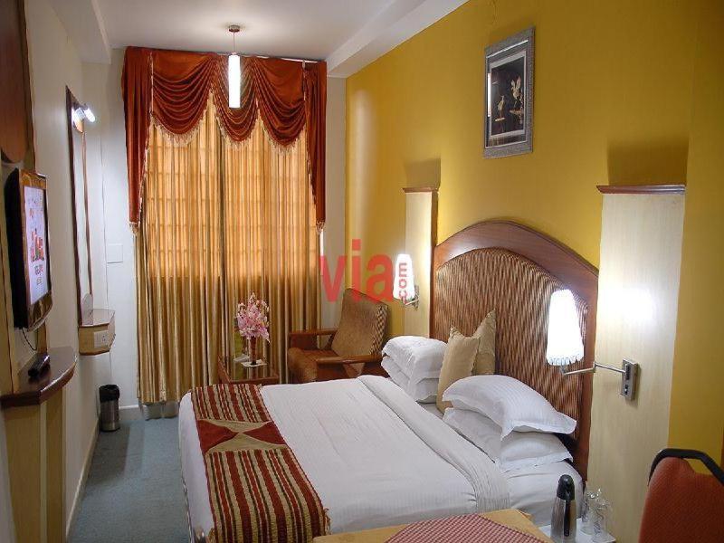 Ponmariresidency 3*