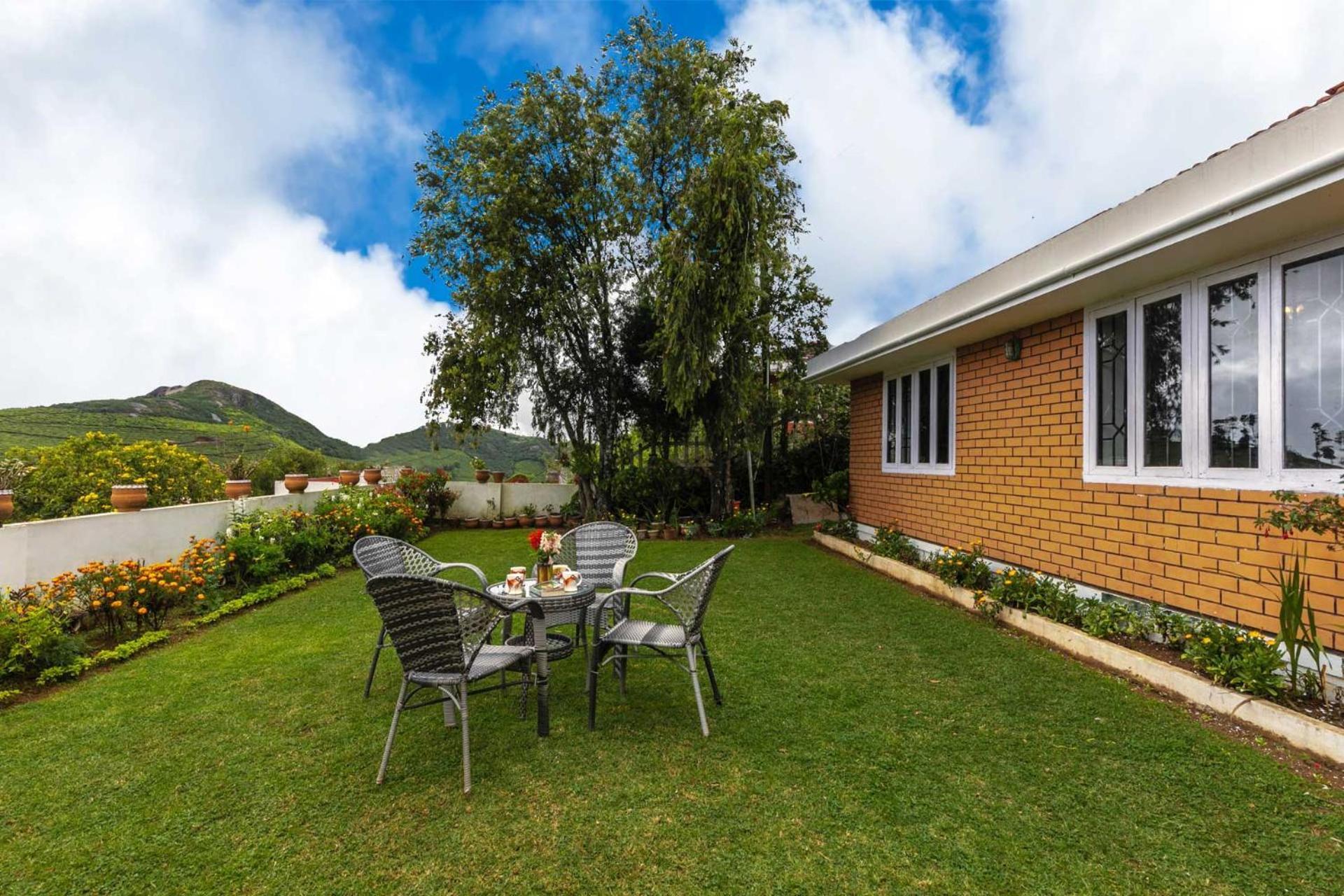 Away From - 2 - Ooty, Entire 4bhk * Ooty