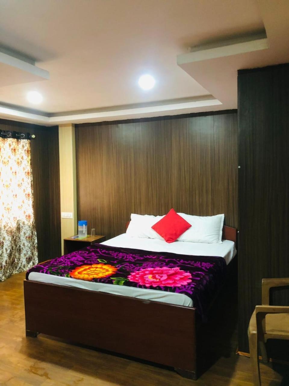 Mananyaa Residency