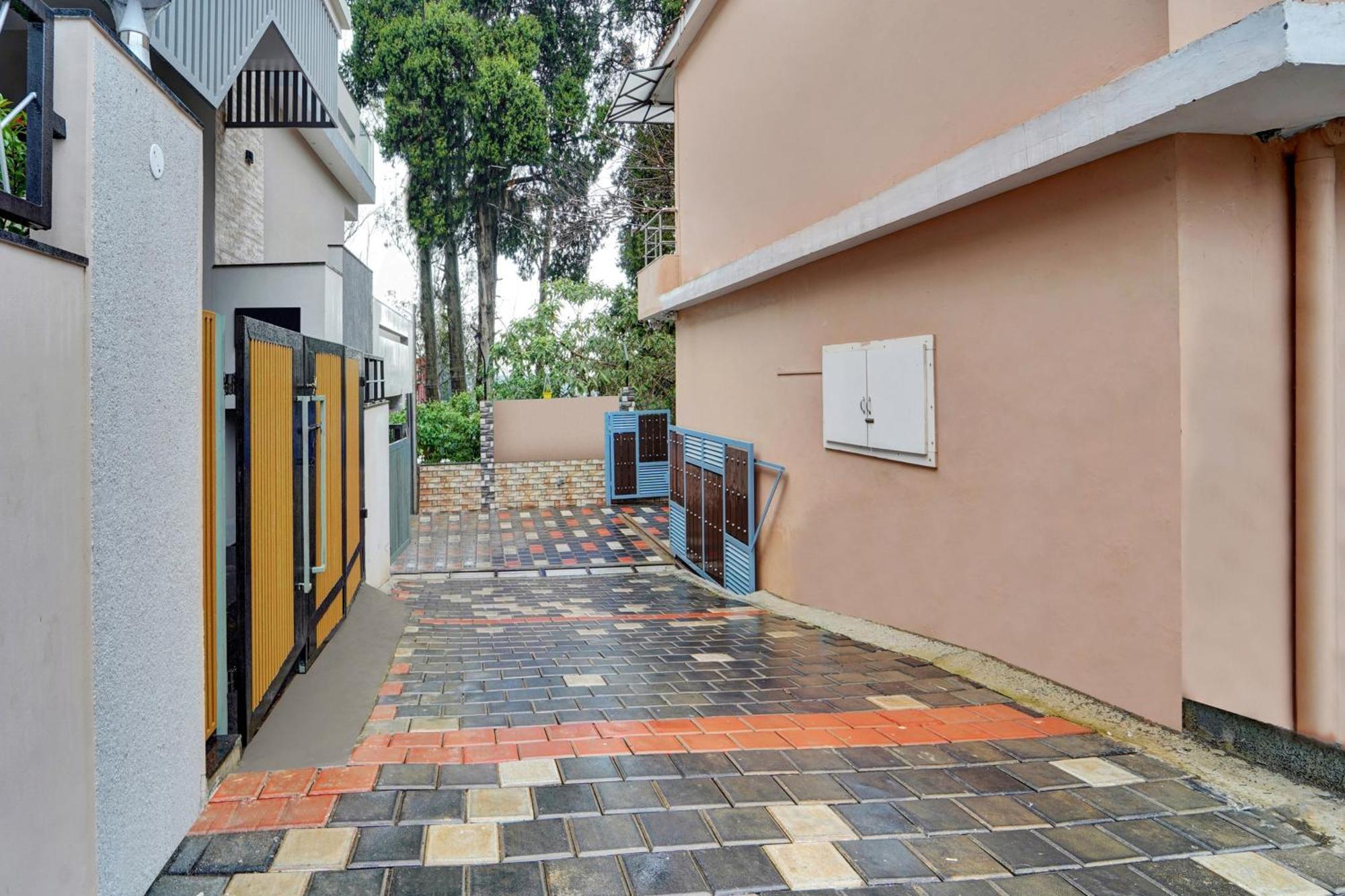 Super O Near Rose Garden 4* Ooty