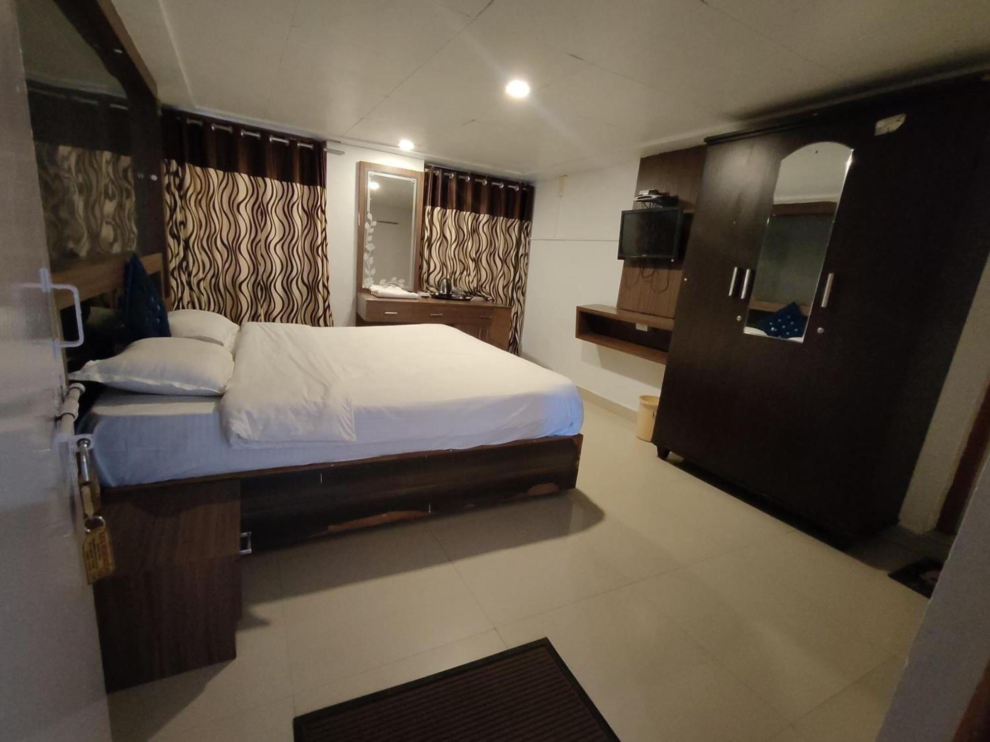 Guest house R R K Residency