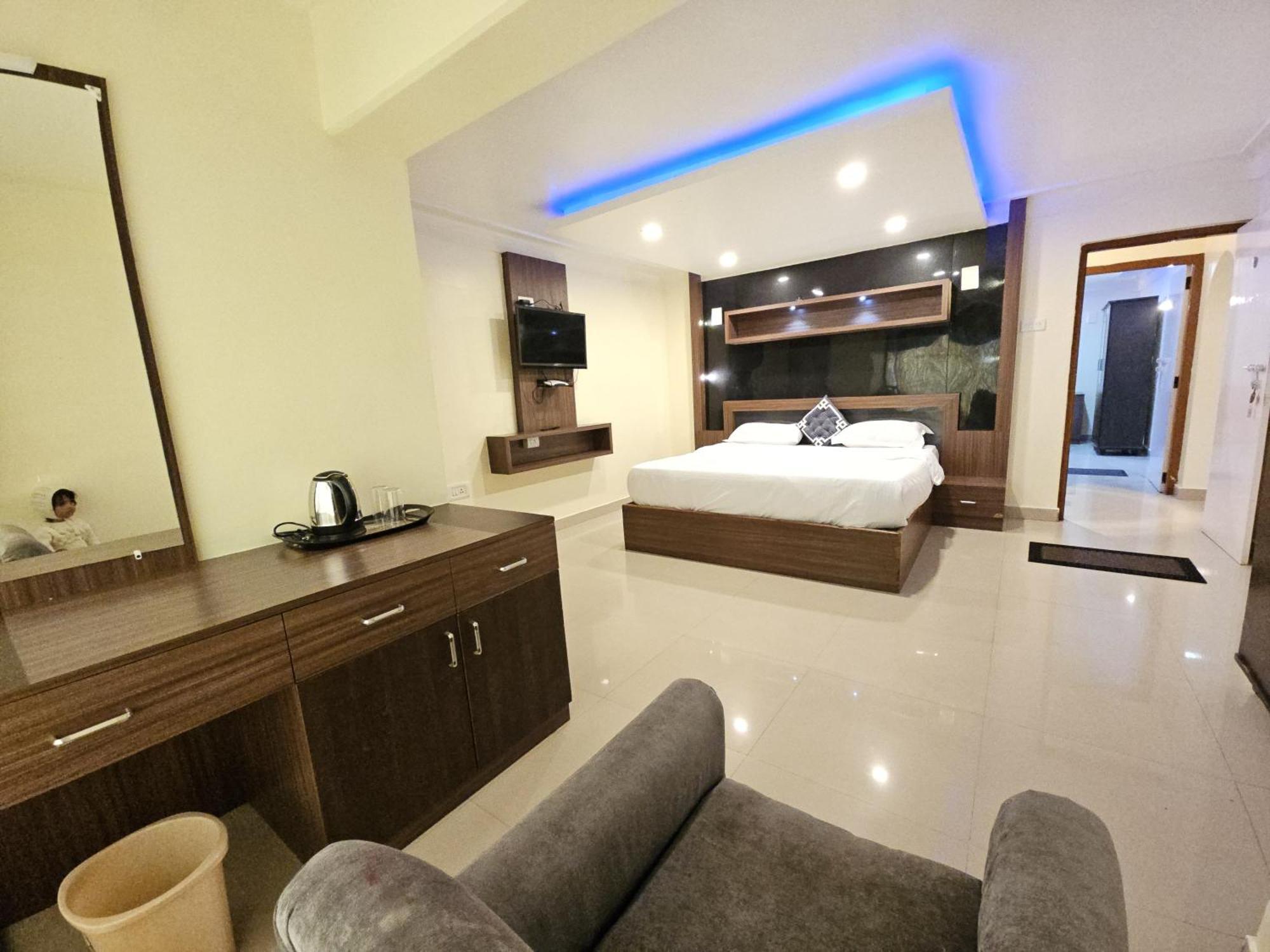 Guest house R R K Residency