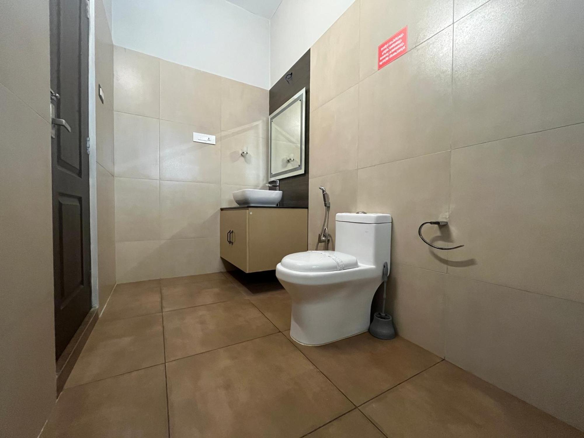 Away From - 4 - Ooty, Entire 3bhk Ooty