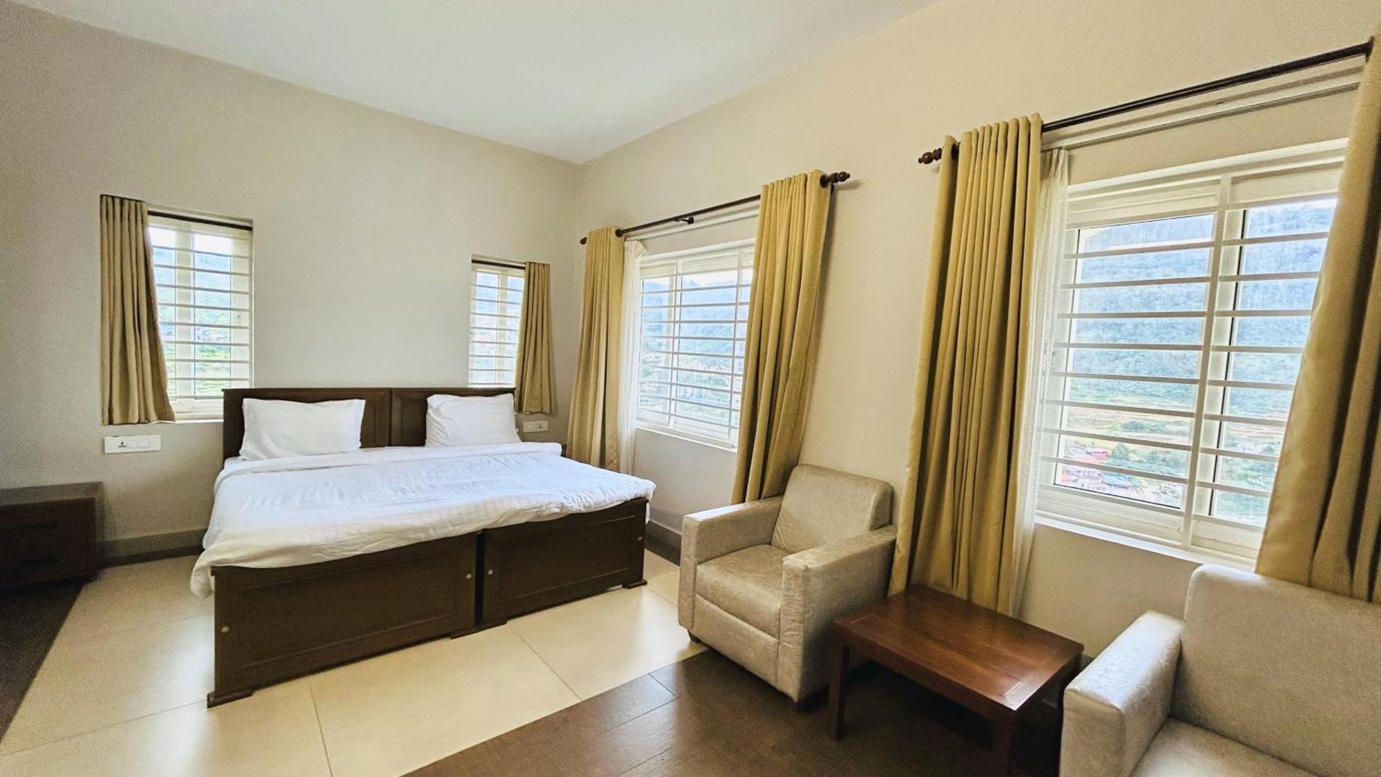 Holiday home Away From - 4 - Ooty, Entire 3bhk