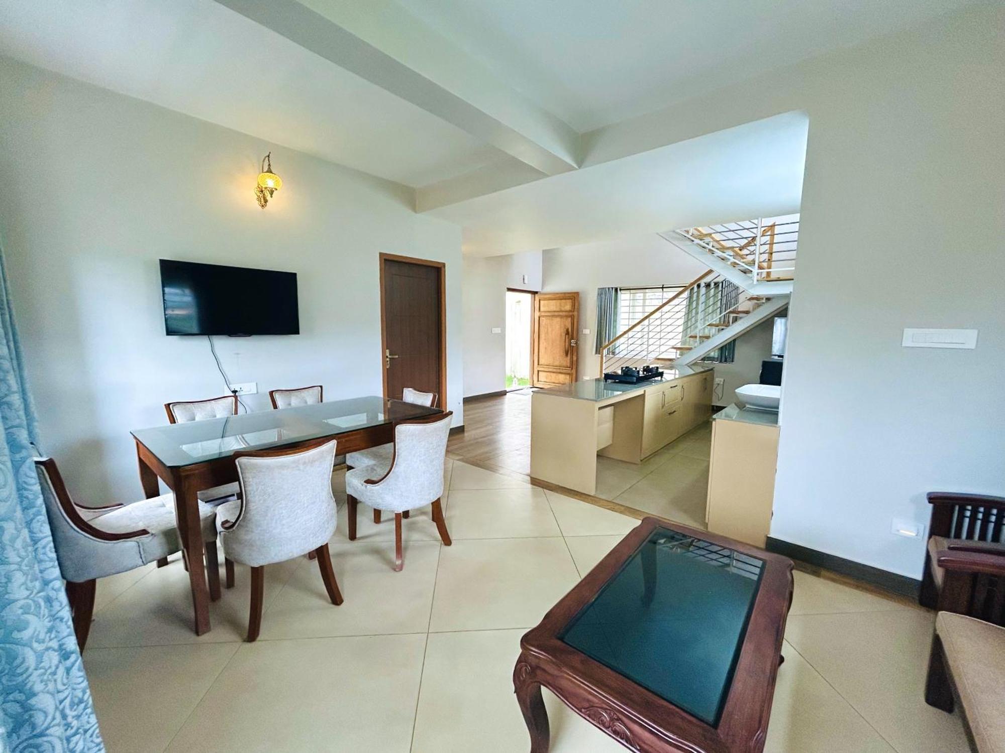 Away From - 4 - Ooty, Entire 3bhk Holiday home