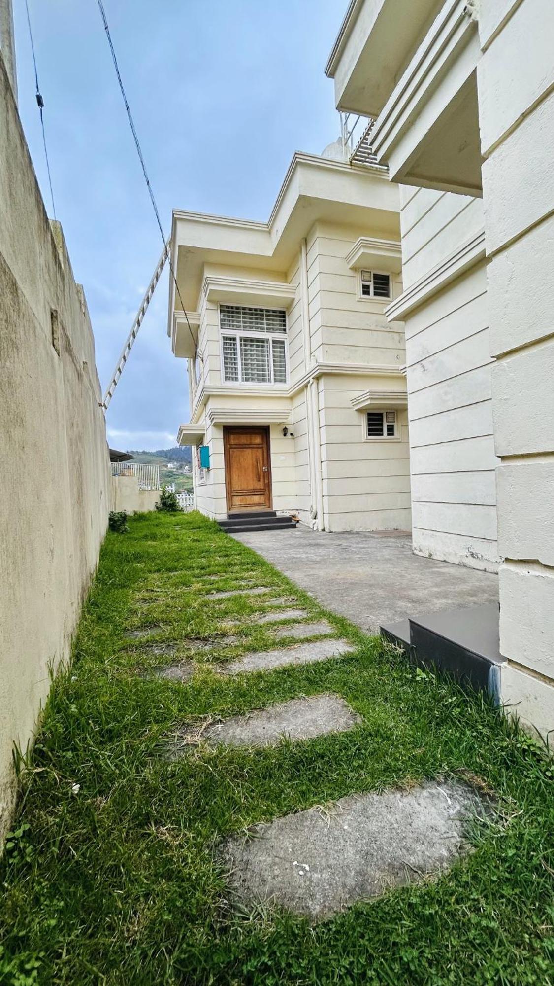 Away From - 4 - Ooty, Entire 3bhk Holiday home *