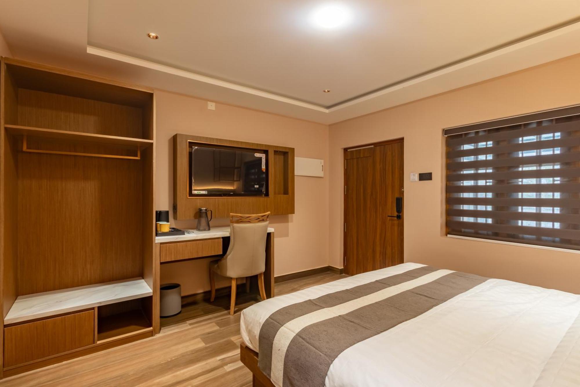 Serenity 3* Ooty