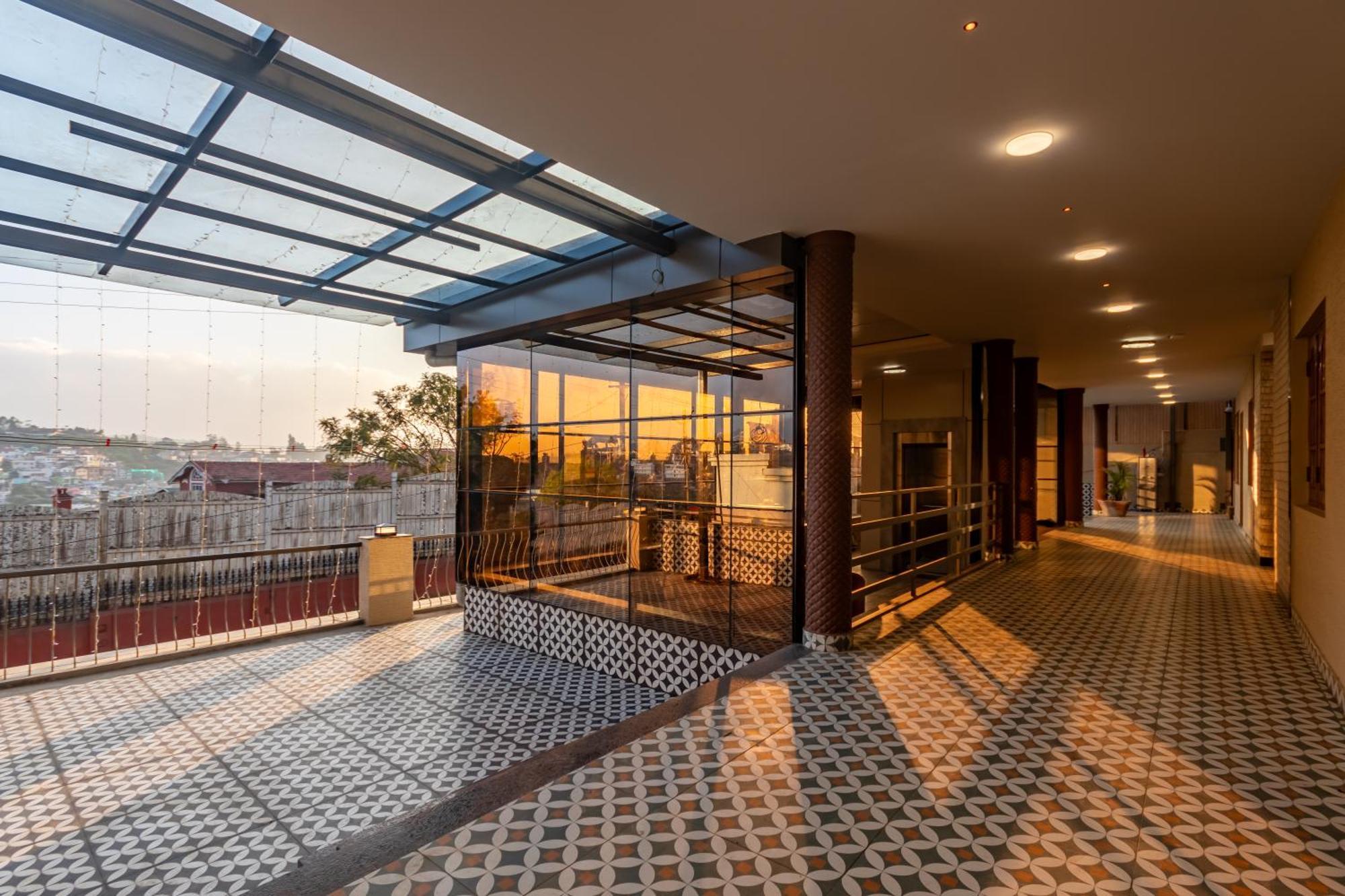 Hotel Serenity 3*