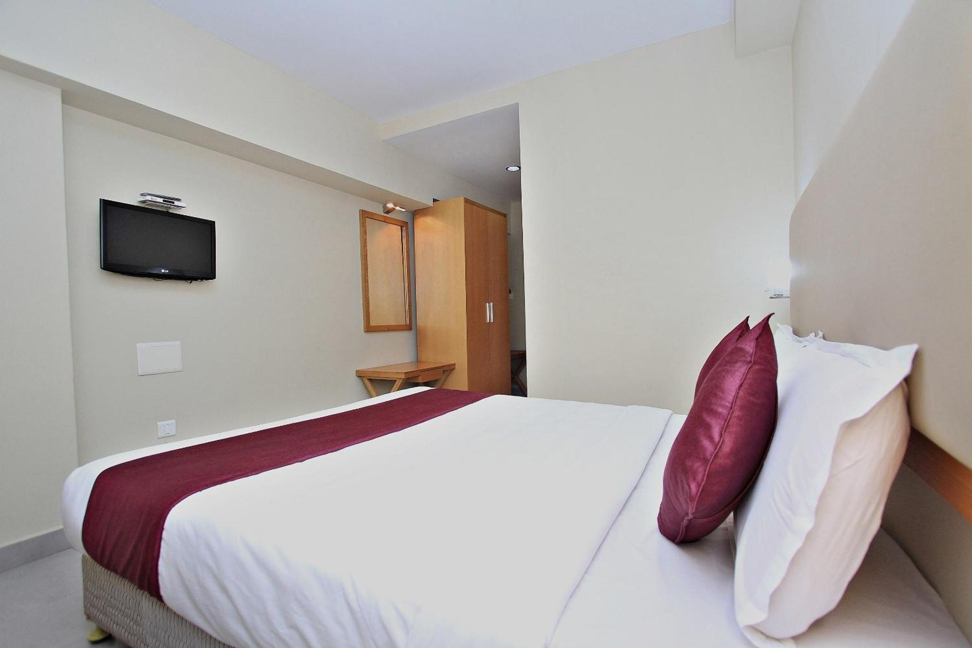 Hotel Super Townhouse Hills Palace 3*