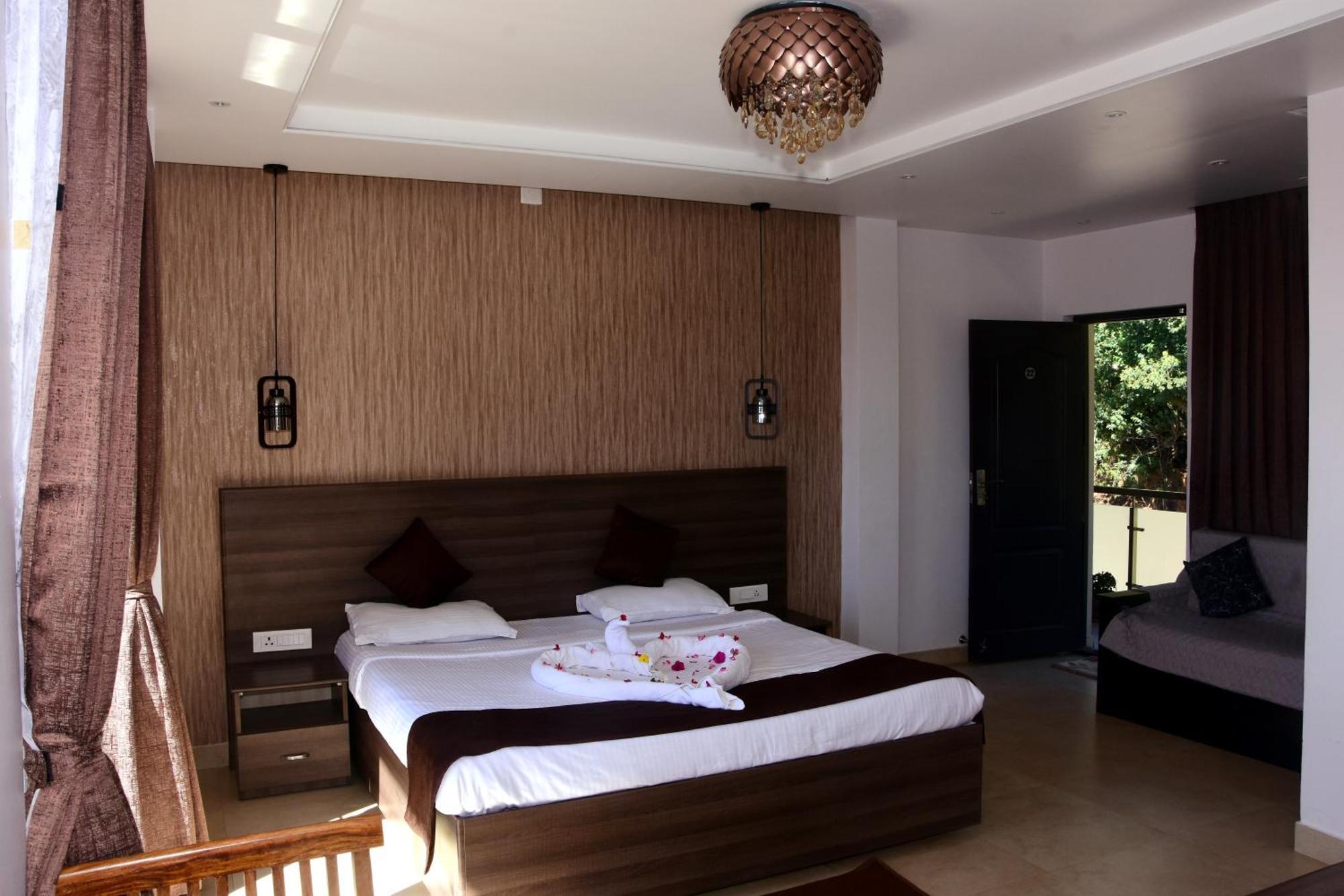 Vanam Holidays *