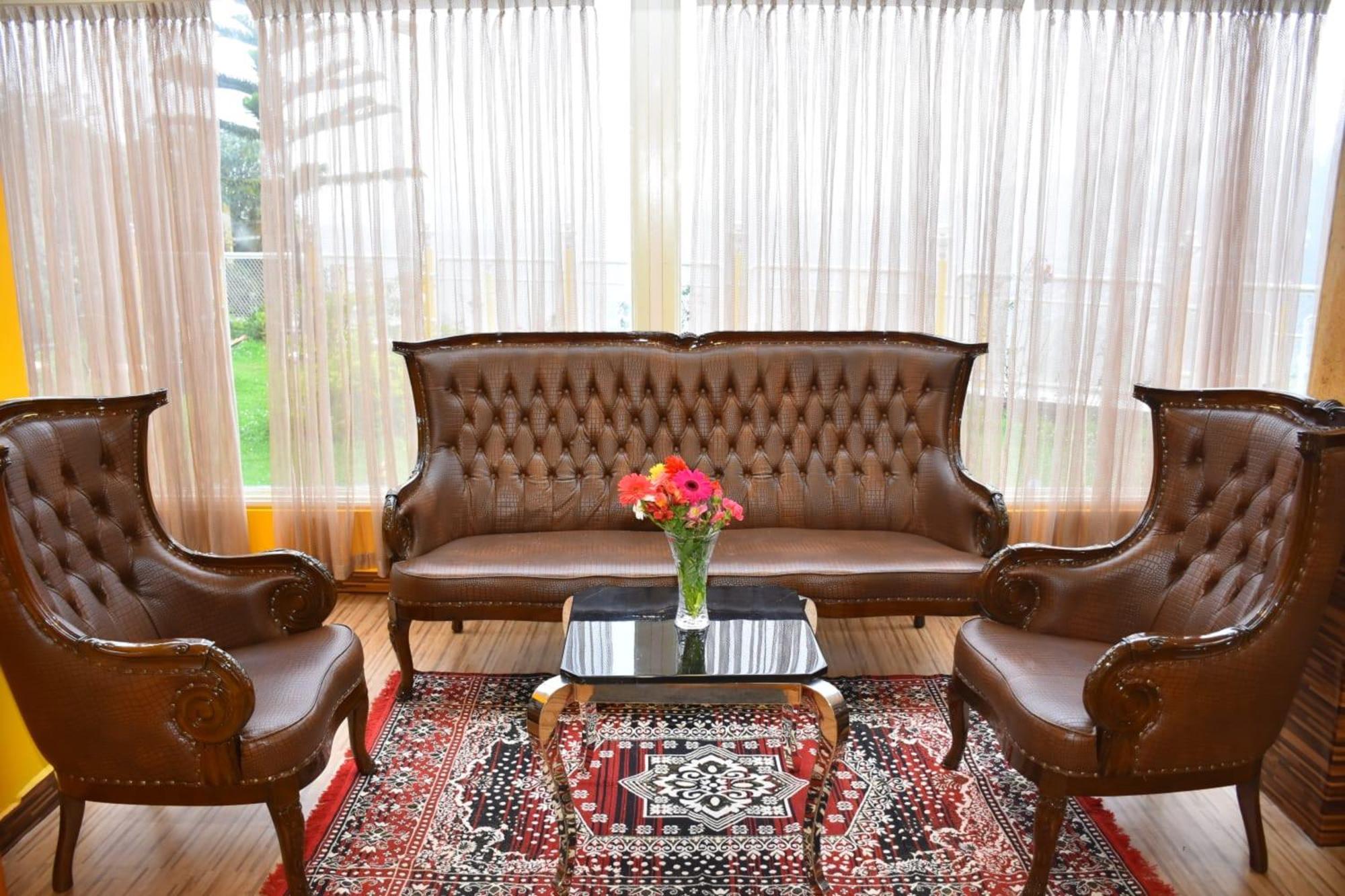 Luxurious Private With Lawn Family Retreat Ooty