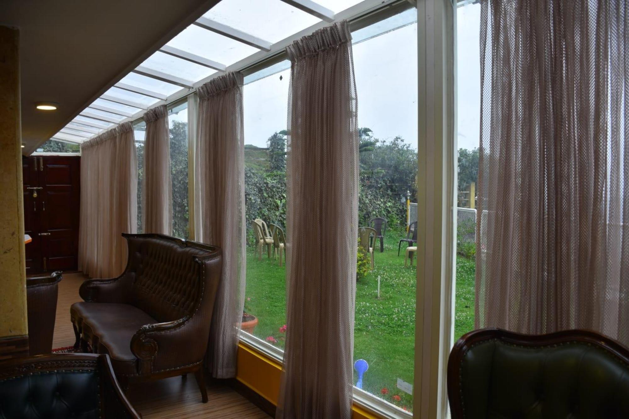 Villa Luxurious Private With Lawn Family Retreat *