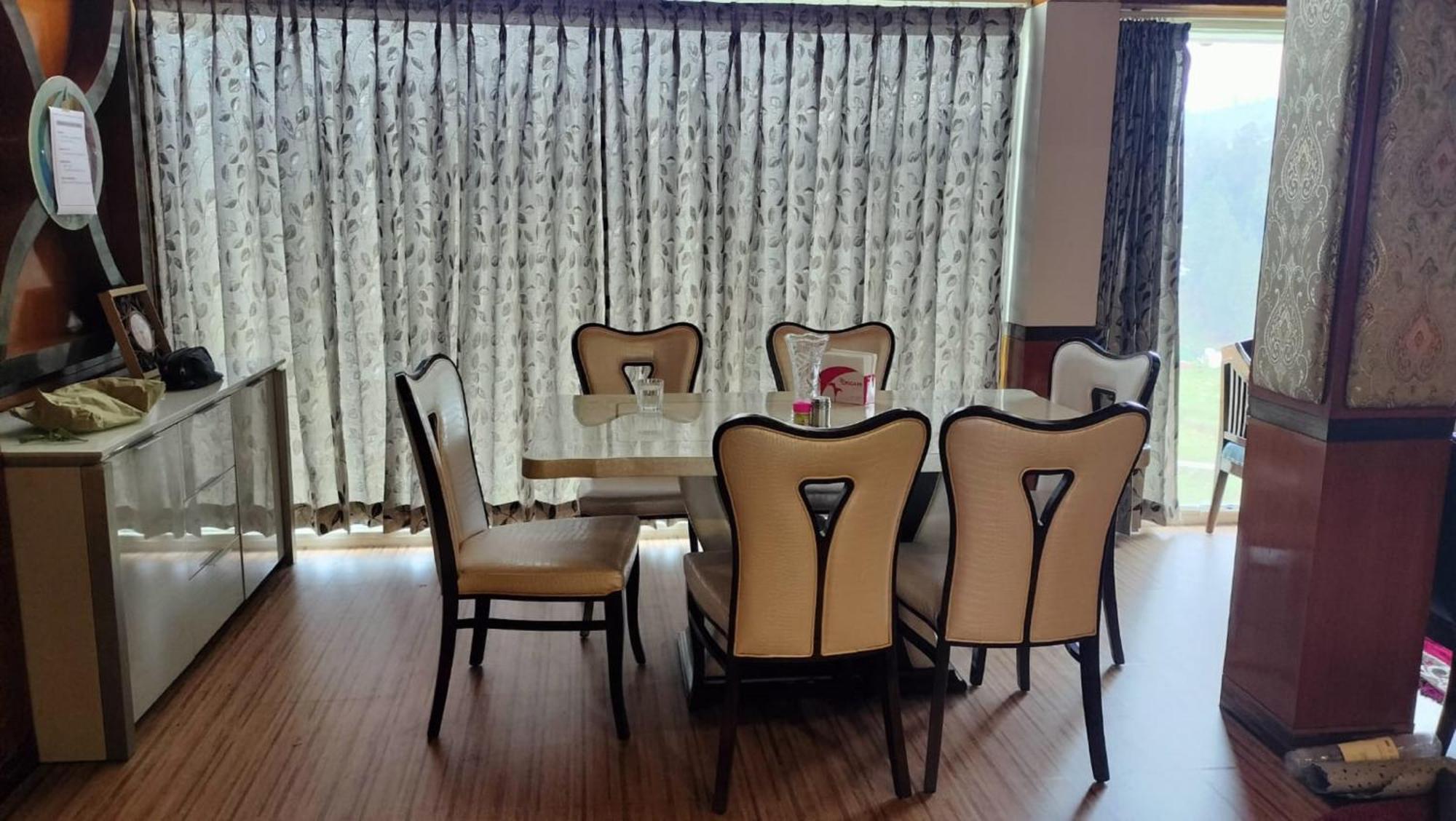 Luxurious Private With Lawn Family Retreat Ooty