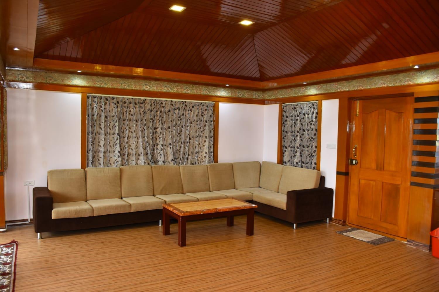 Villa Luxurious Private With Lawn Family Retreat Ooty