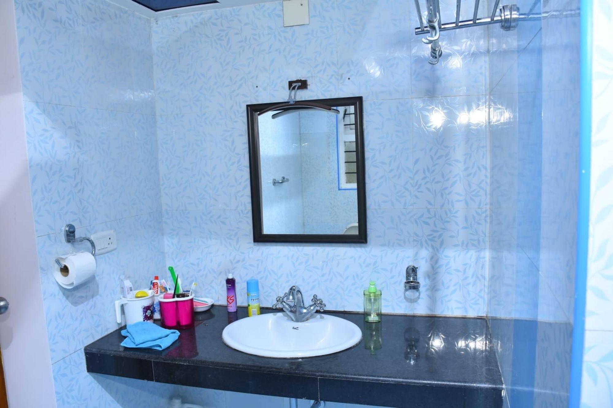 Villa Luxurious Private With Lawn Family Retreat *