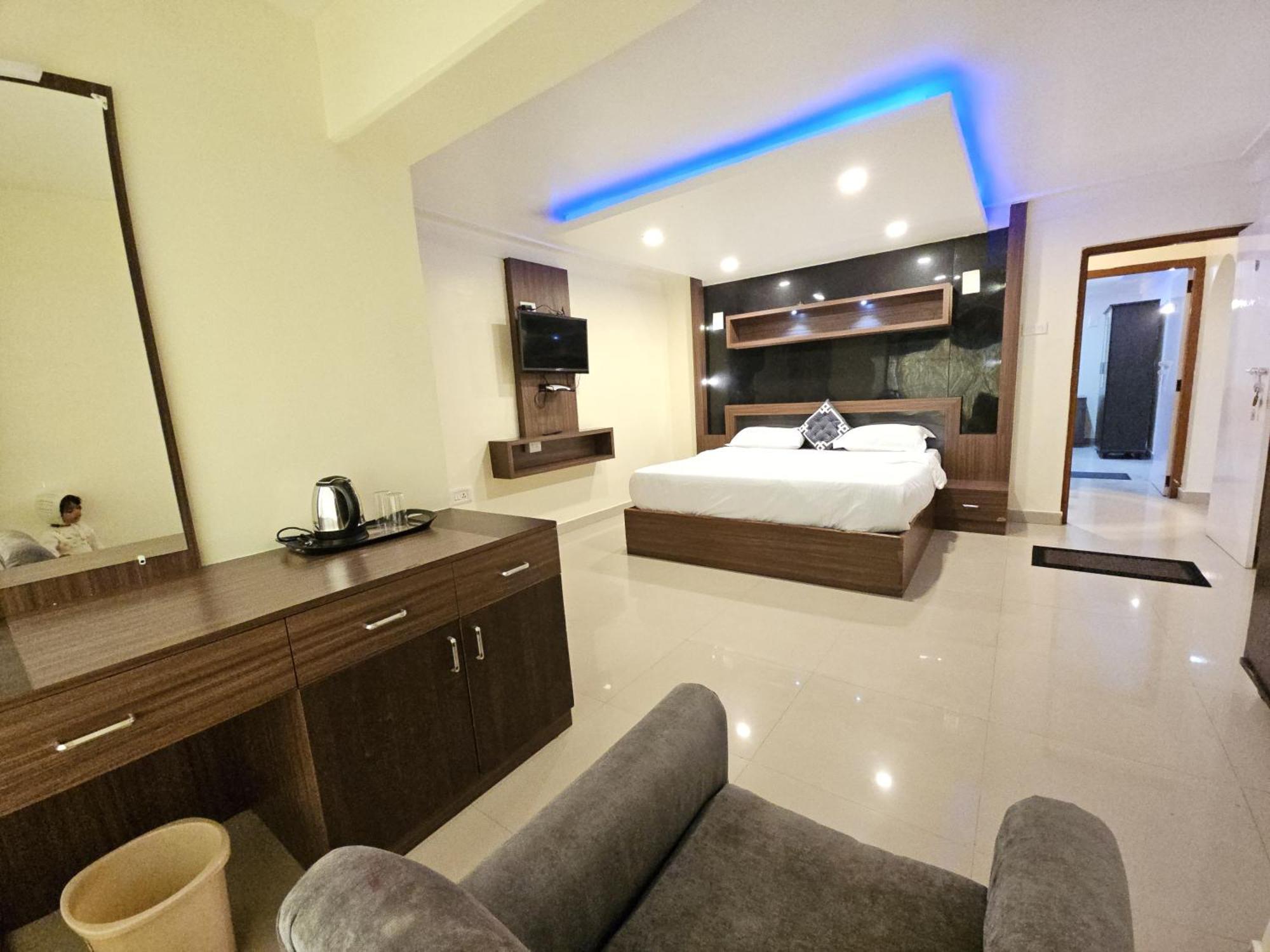 Rrk Residency Guest house Ooty