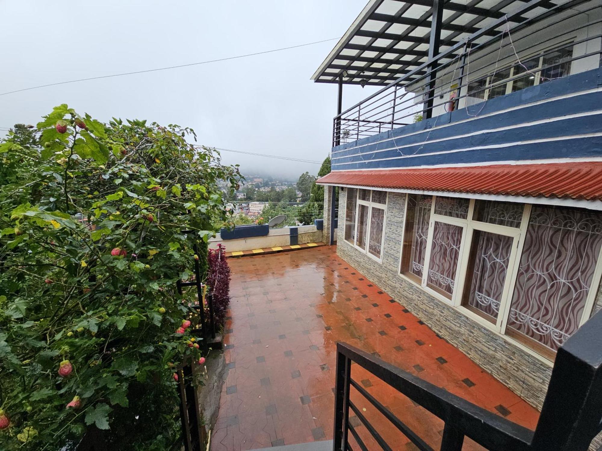 Guest house Rrk Residency