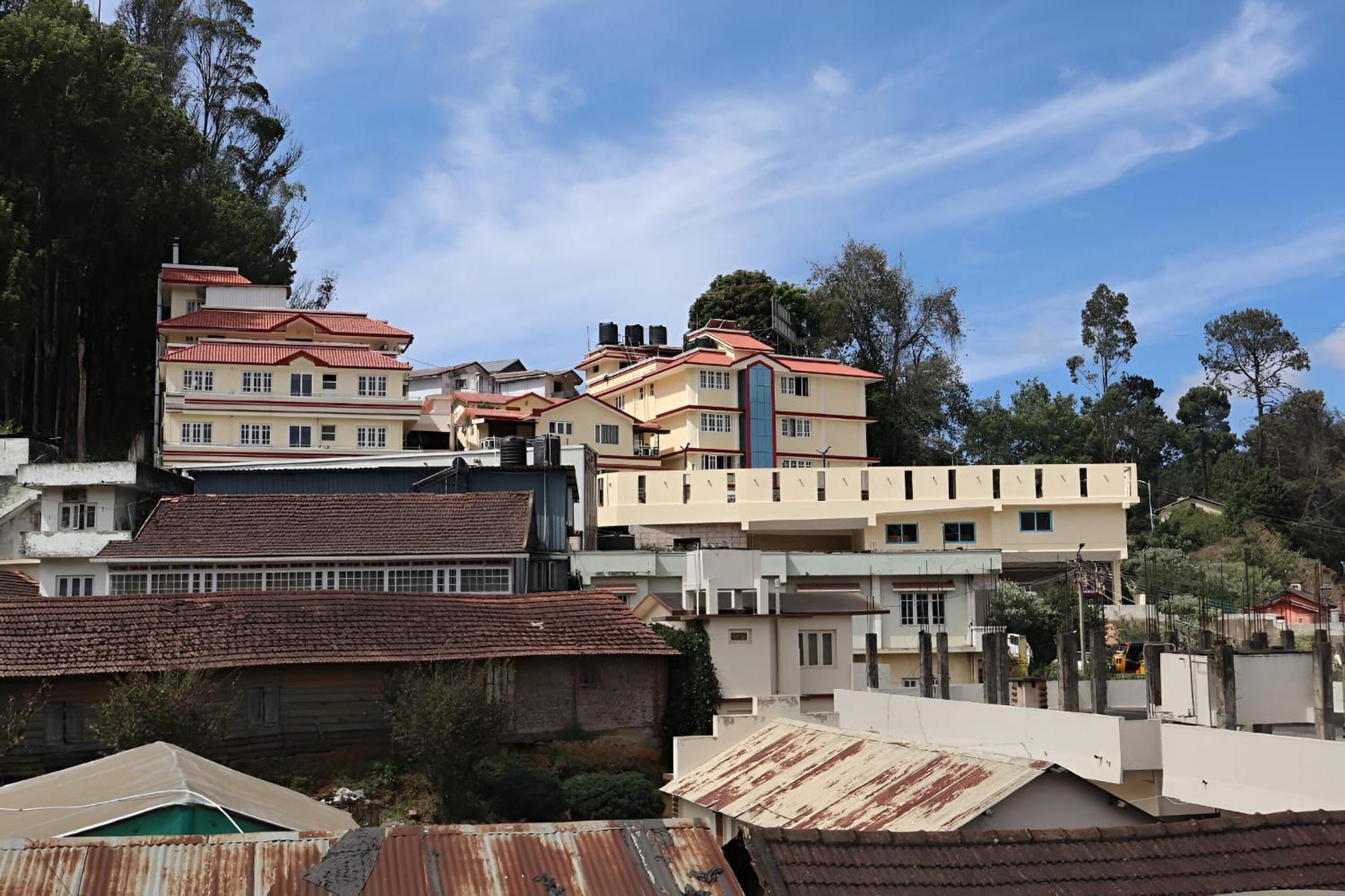 Aadhi Hotel Ooty