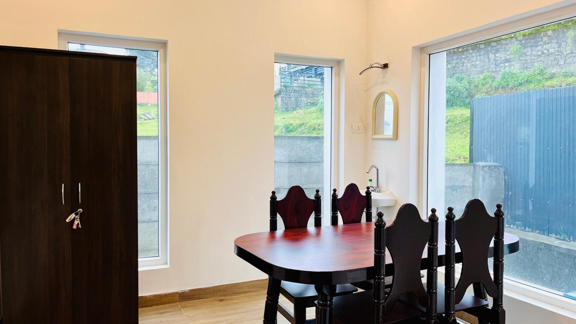 Villa Away From - 6 - Ooty, Entire 3bhk *