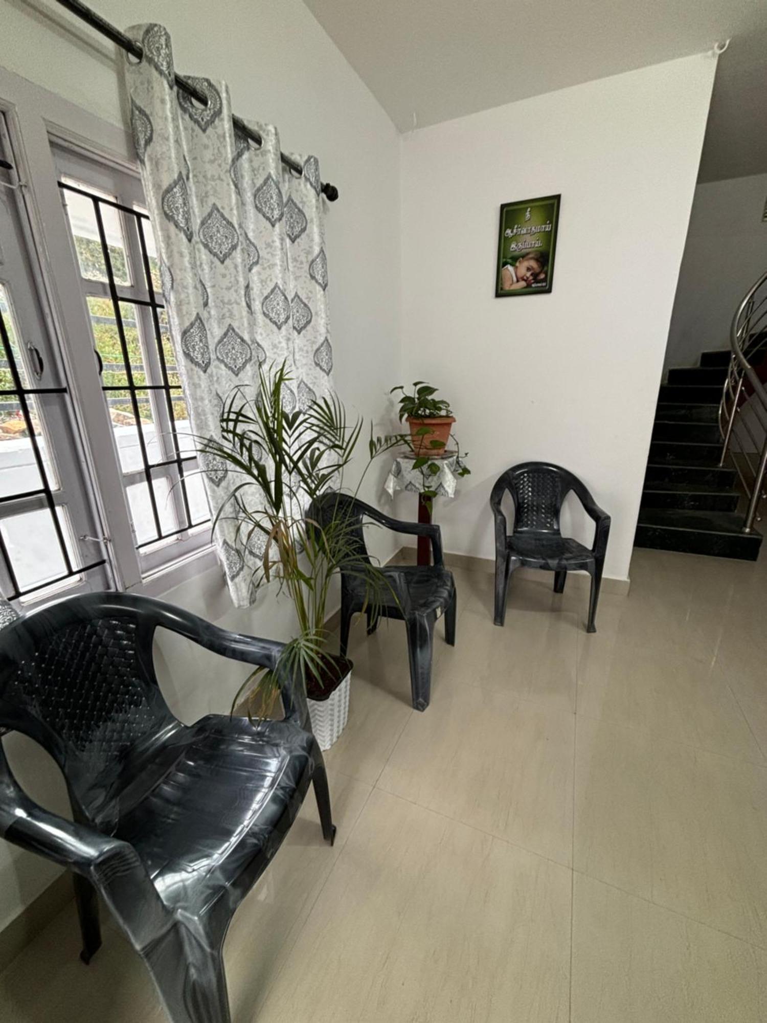 Crown Crest Homestay Ooty