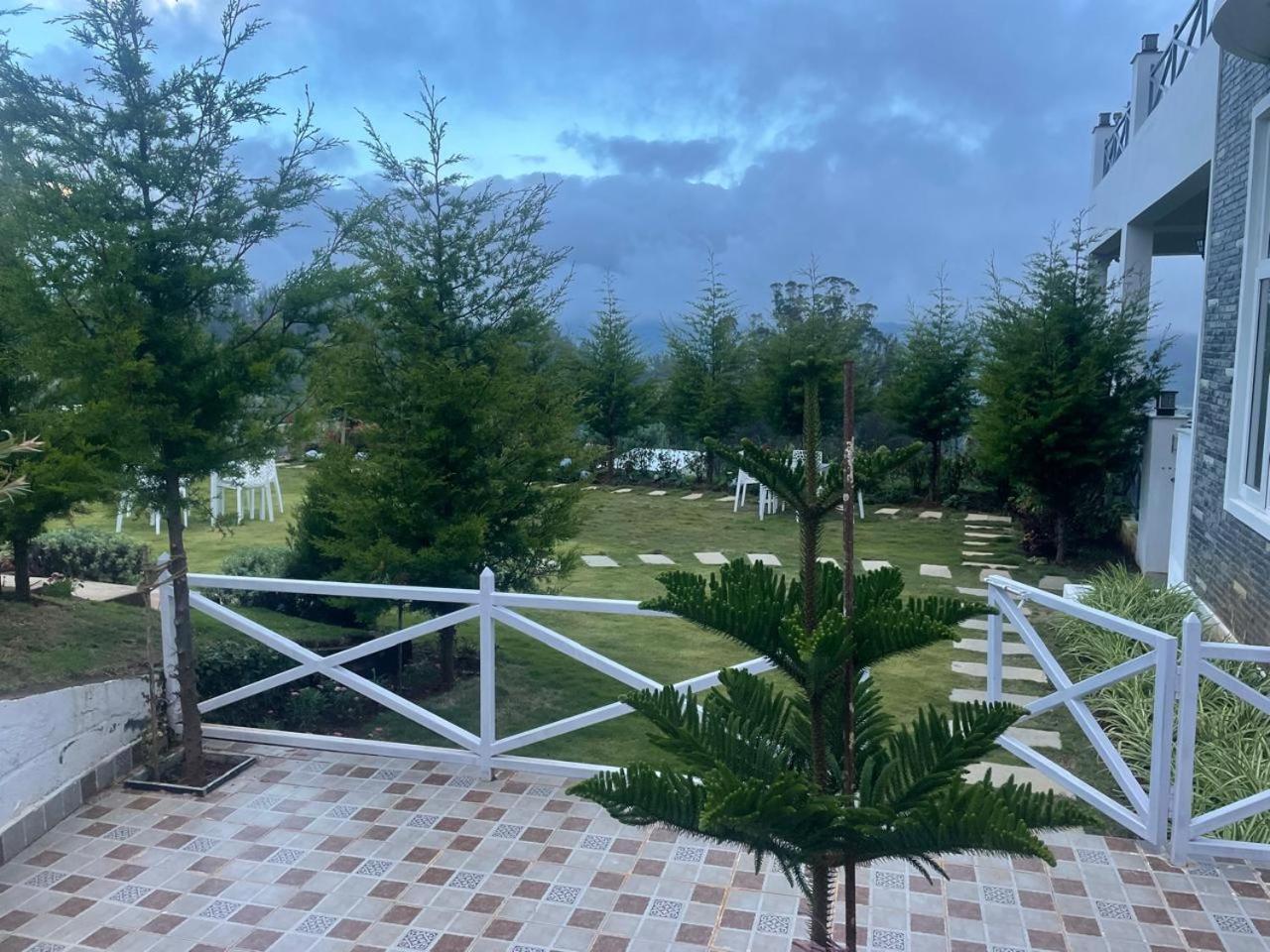 Orchard Valley View * Ooty