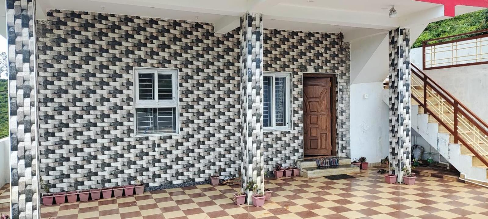 Sandy 4 Bhk - Only Adults Allowed