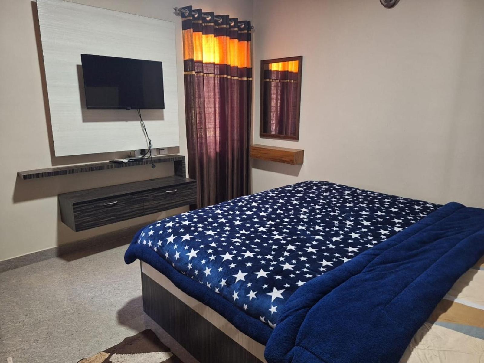 Golden Gate Luxury By Lexstays Guest house