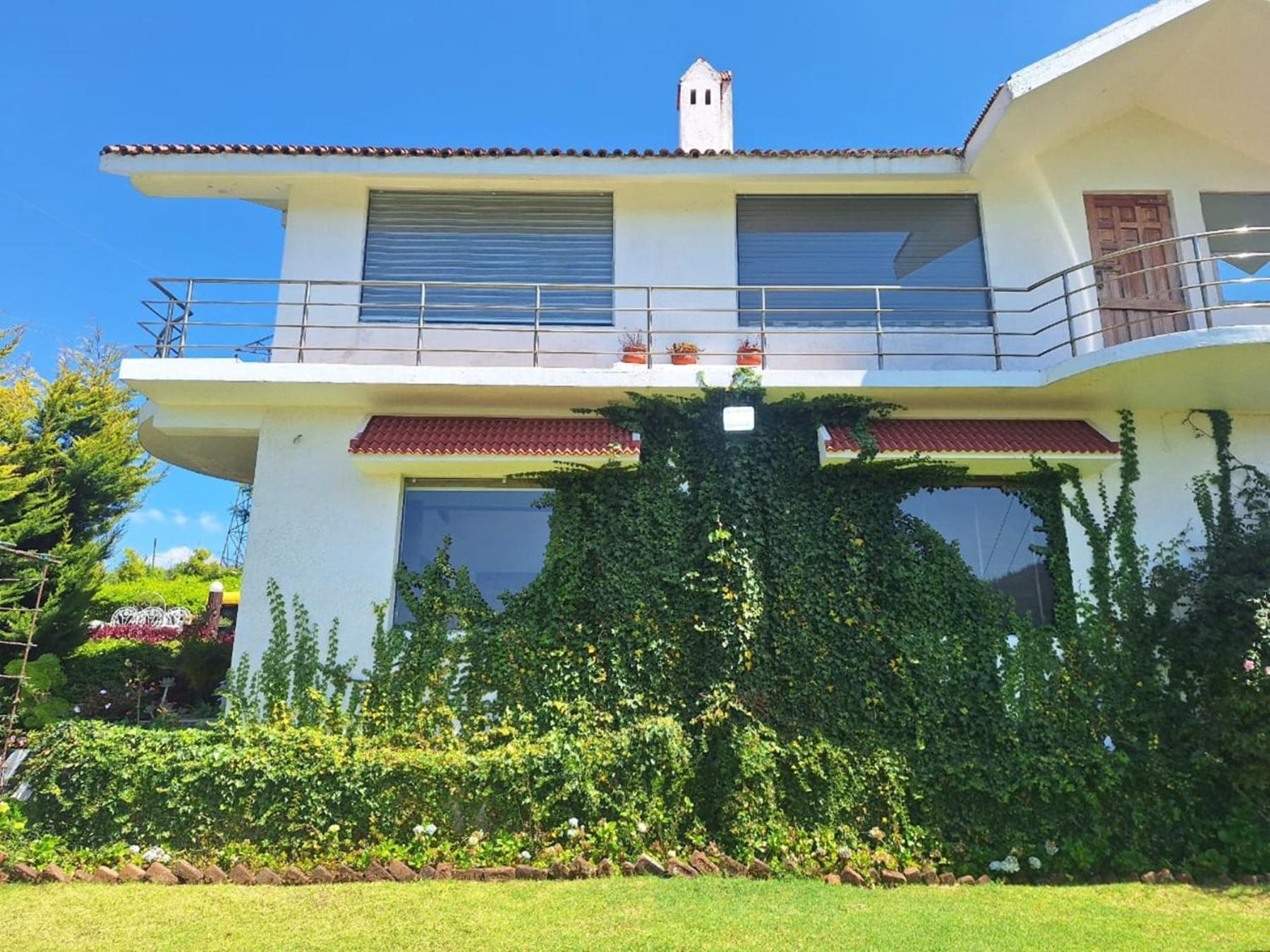 Villa Heavens Hill View By Lexstays *