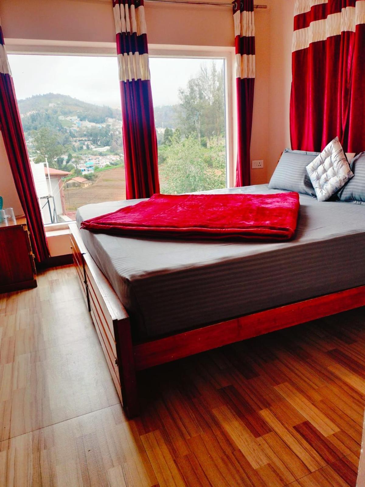 Homestay Peace Ark Hill View Ooty
