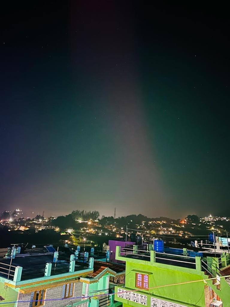 Golden View * Ooty