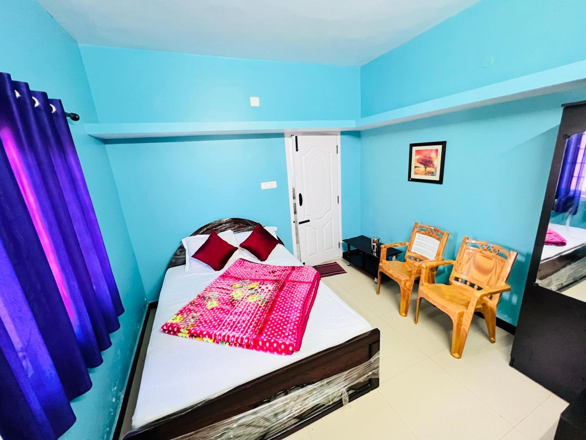 Homestay Golden View *